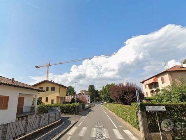 Trilocale Cantello VA con terrazzo e due camere