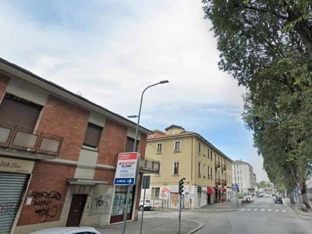Trilocale a Monza con terrazzo e cantina