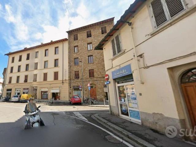 Trilocale a San Jacopino con Giardino Privato