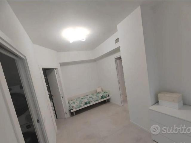 Trilocale a Seregno con terrazzo libero ora