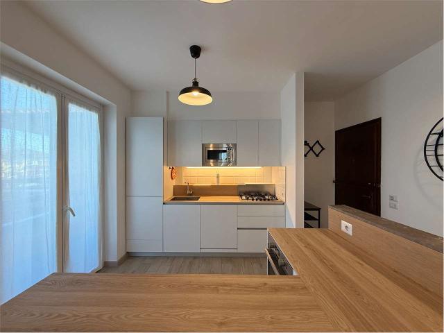 Trilocale arredato con Terrazza e Box doppio