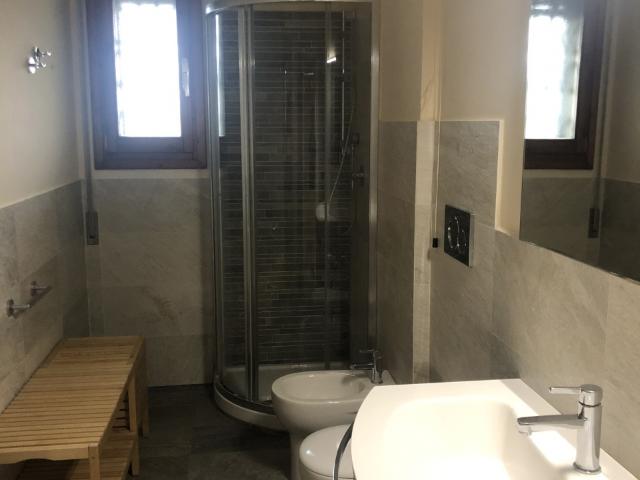 Trilocale arredato in affitto in via del bronzino, Firenze