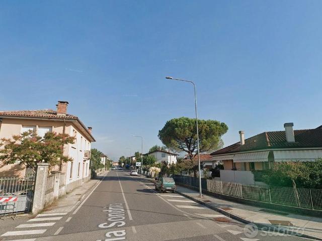 Trilocale arredato in zona Università Ud