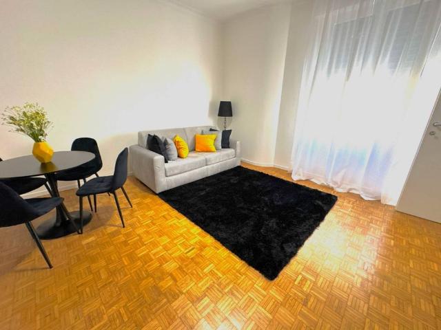 Trilocale Borgo Angelo Mazza 2, Centro Storico, Parma