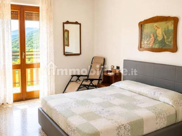 Trilocale buono stato, secondo piano, Centro, Barzio