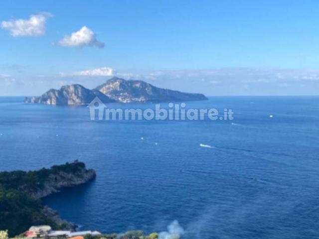 Trilocale buono stato, secondo piano, Centro, Massa Lubrense