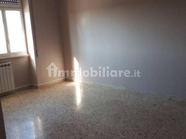 Trilocale buono stato, secondo piano, Centro Storico, Terracina