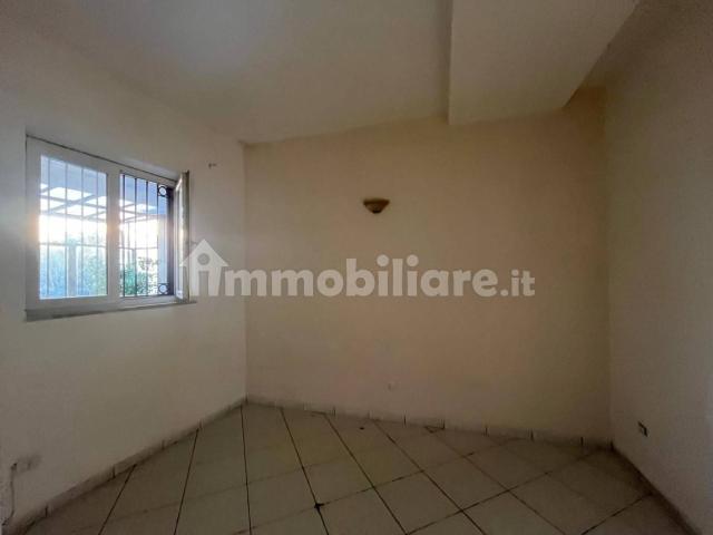 Trilocale buono stato, piano rialzato, Centro, Castellammare di Stabia
