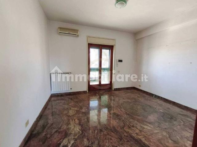 Trilocale buono stato, piano terra, Belpasso