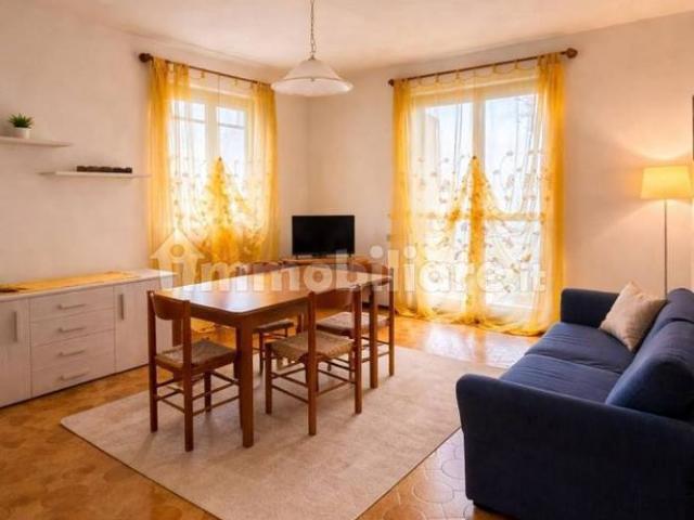 Trilocale buono stato, piano terra, Magugnano, Brenzone sul Garda