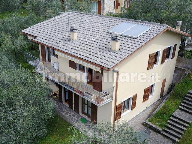 Trilocale buono stato, piano terra, Magugnano, Brenzone sul Garda