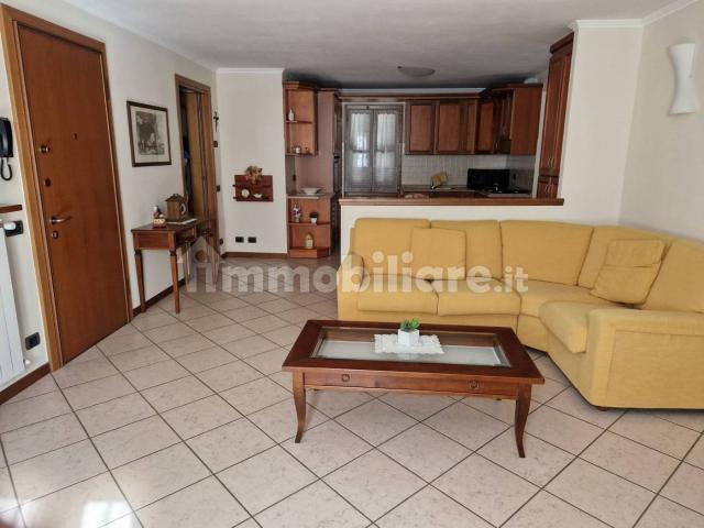 Trilocale buono stato, primo piano, Centro, San Giovanni Bianco