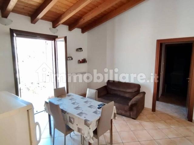 Trilocale buono stato, primo piano, Revere, Borgo Mantovano