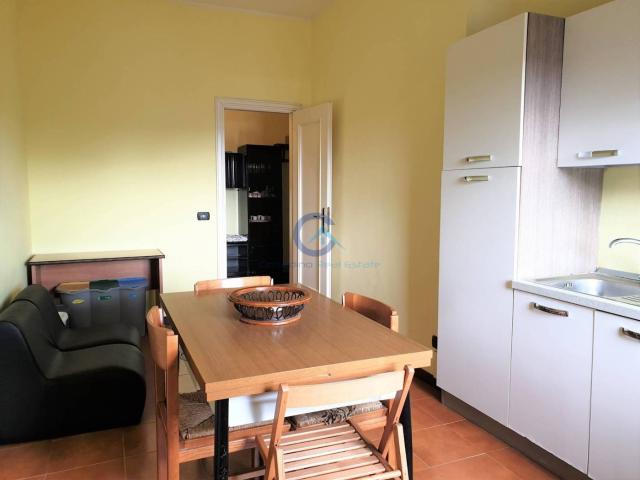 Trilocale buono stato, quarto piano, Catanzaro Lido, Catanzaro