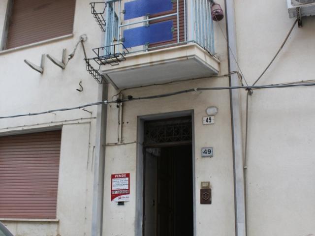 Trilocale da ristrutturare a Bagheria