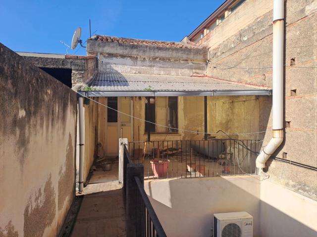 Trilocale da ristrutturare a Barcellona Pozzo di Gotto