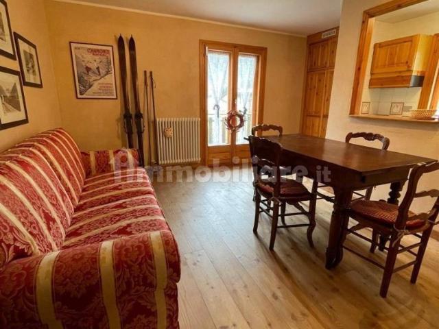 Trilocale frazione Grande Golette 172, Centro, La Thuile