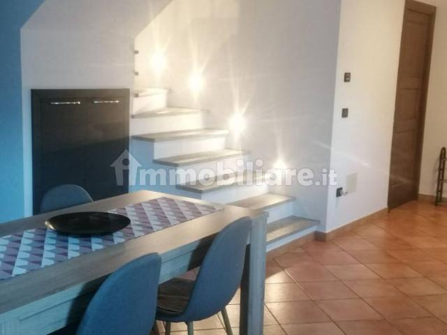 Trilocale frazione Signayes Ru 75D, Centro, Aosta