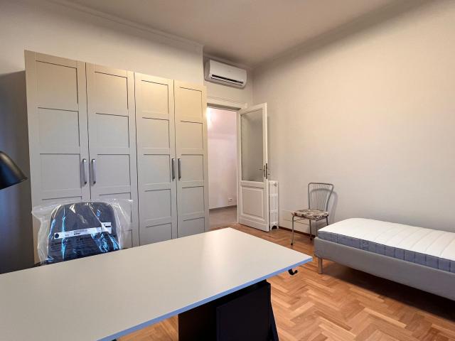 TRILOCALE IN AFFITTO ULTIMO PIANO ZONA CROCETTA