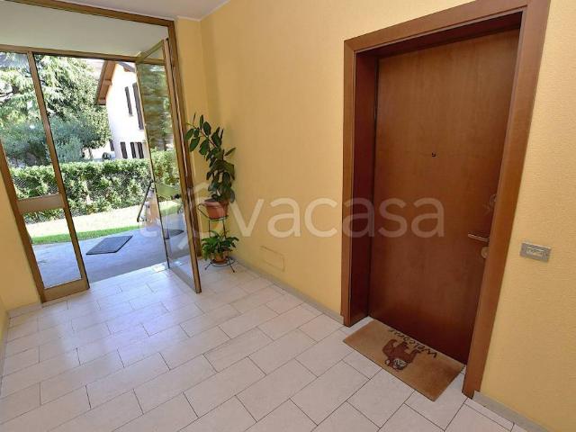 Trilocale in affitto a Merate via 25 Aprile, 157, Brugarolo