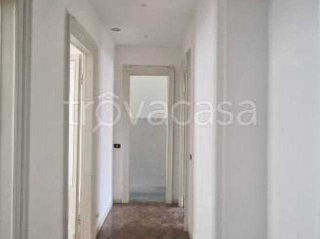 Trilocale in affitto a Milano via Crema, Porta Romana Medaglie d'Oro