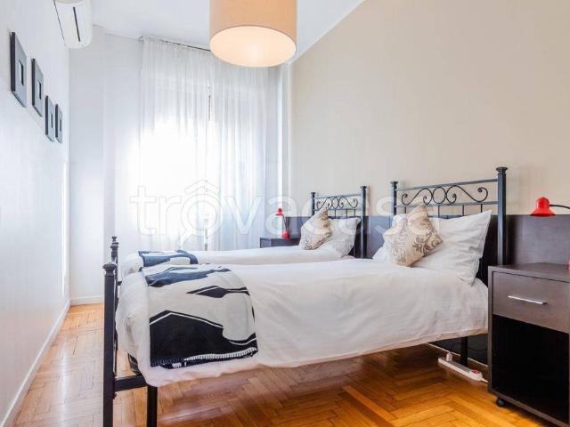 Trilocale in affitto a Milano via Benedetto Marcello, Buenos Aires