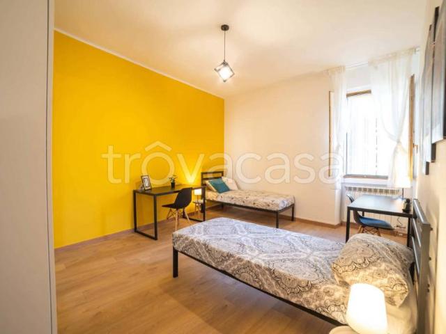 Trilocale in affitto a Milano via Don Bosco, Lodi Brenta