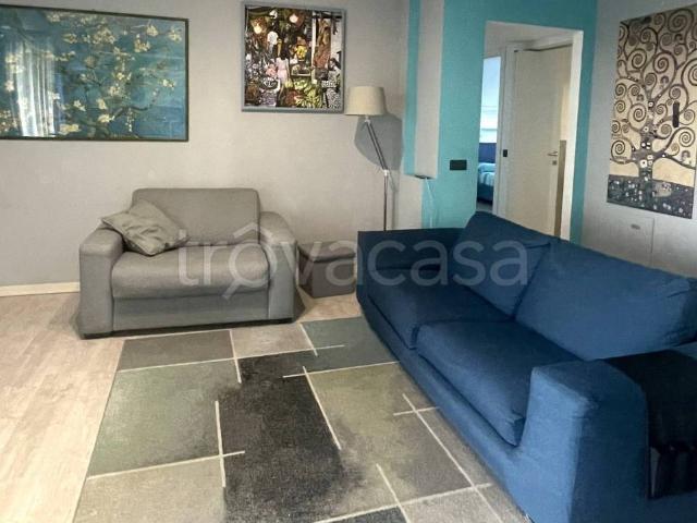 Trilocale in affitto a Milano via Donna Prassede, 14, Cantalupa San Paolo