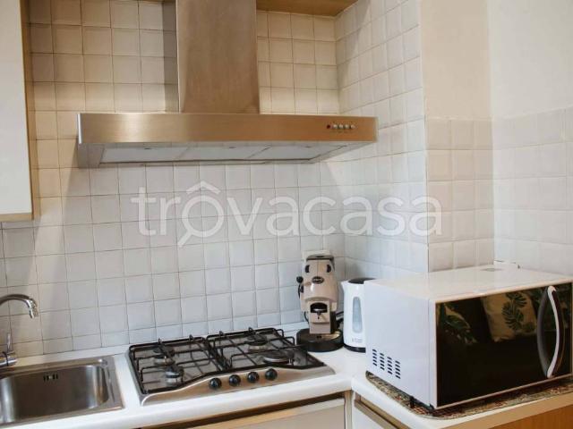 Trilocale in affitto a Milano via Edolo, Cascina dei Pomi