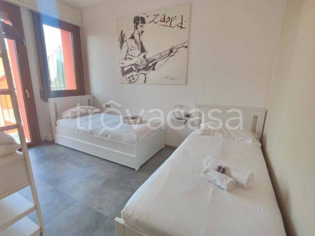 Trilocale in affitto a Milano via Serviliano Lattuada, Porta Romana Medaglie d'Oro