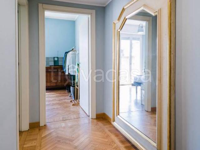 Trilocale in affitto a Milano viale Andrea Doria, Buenos Aires