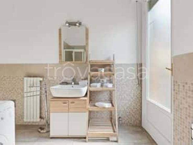 Trilocale in affitto a Milano corso di Porta Vittoria, Guastalla