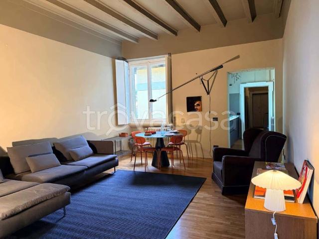 Trilocale in affitto a Milano, Farini