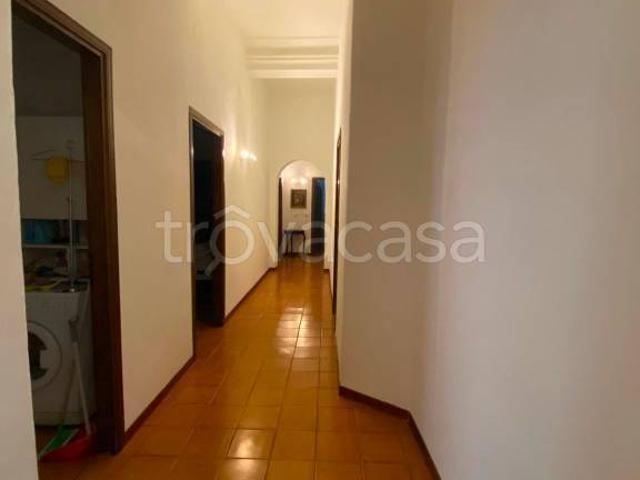 Trilocale in affitto a Modena via del Teatro, Centro Storico