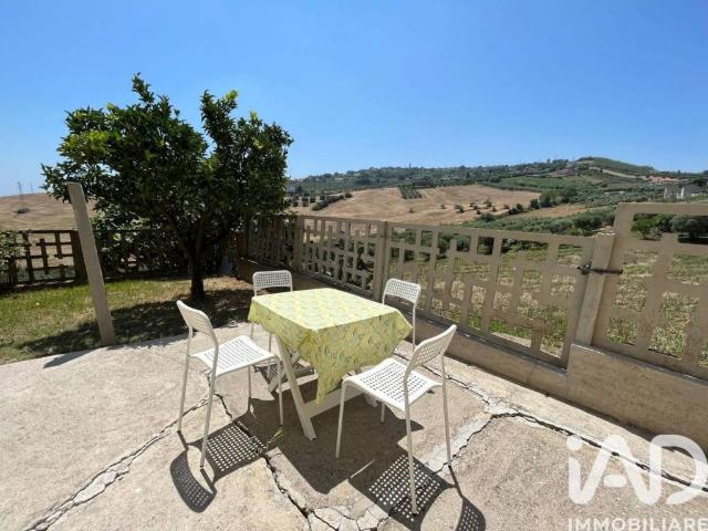 Trilocale in affitto a Montepagano, Roseto degli Abruzzi