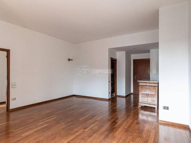 Trilocale in affitto a Monza via Giovanni Sibelius 5, Cazzaniga Ospedale