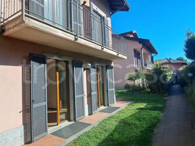 Trilocale in affitto a Buguggiate via Isonzo, 21