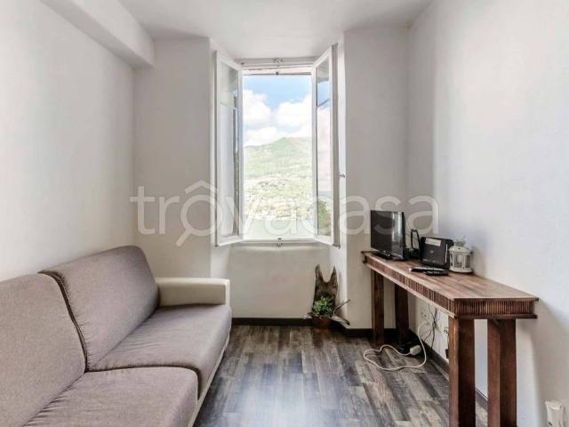 Trilocale in affitto a Blevio