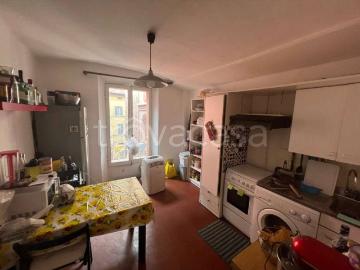 Trilocale in affitto a Bologna via Degli Albari, Centro Storico