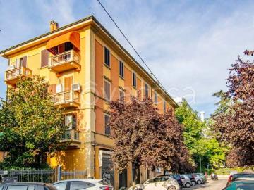 Trilocale in affitto a Bologna via della Ghisiliera, 9, Saffi