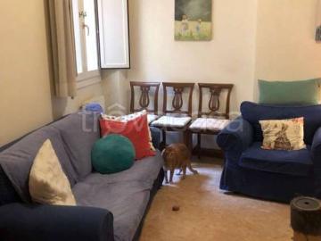 Trilocale in affitto a Bologna via Zamboni 3, Centro Storico