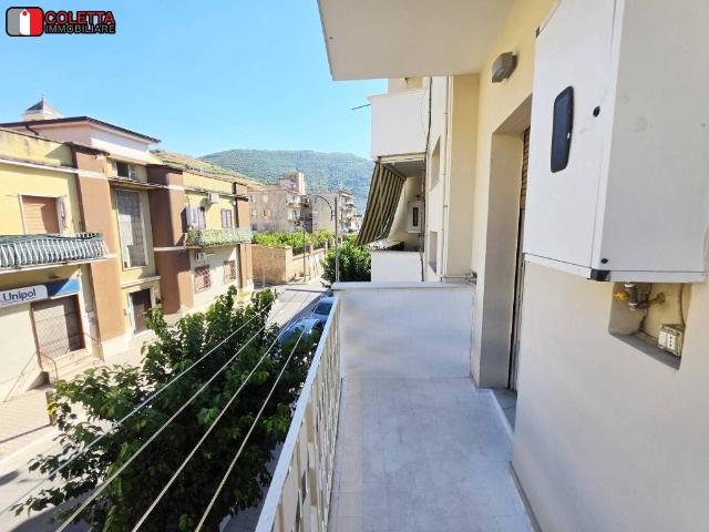 Trilocale in affitto a Cancello, San Felice a Cancello