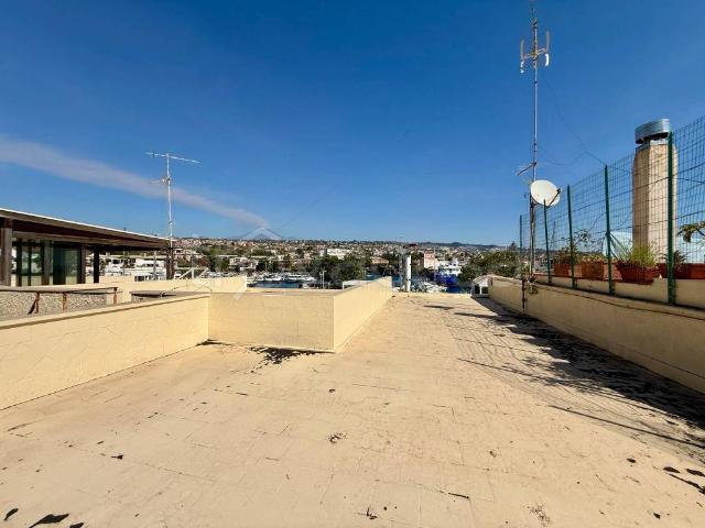 Trilocale in affitto a Catania via Marittima, 6, Porto Ulisse Ognina