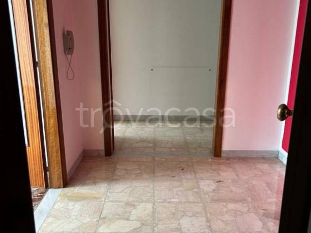 Trilocale in affitto a Cosenza via Carlo Cattaneo, 94, Centro
