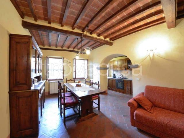 Trilocale in affitto a Cortona via Benedetti