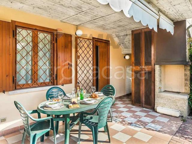 Trilocale in affitto a Desenzano del Garda, Rivoltella