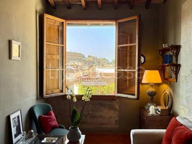 Trilocale in affitto a Firenze, Ponte Vecchio Pitti