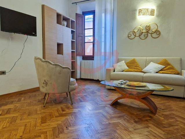 Trilocale in affitto a Firenze piazza di Mercato Nuovo, Piazza della Repubblica