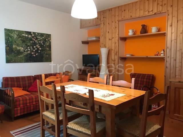 Trilocale in affitto a Folgaria, Serrada