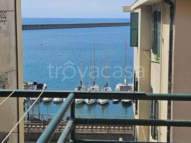 Trilocale in affitto a Genova via Loano, 4, Pegli